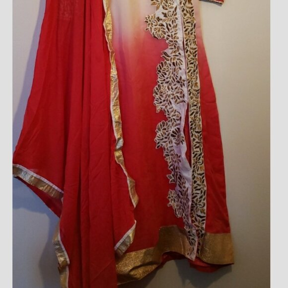 Red and Cream White Chudidar Long Sleeve - Picture 3 of 4